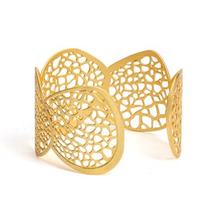 Manchette Petra en laiton doré fabrication artisanale
