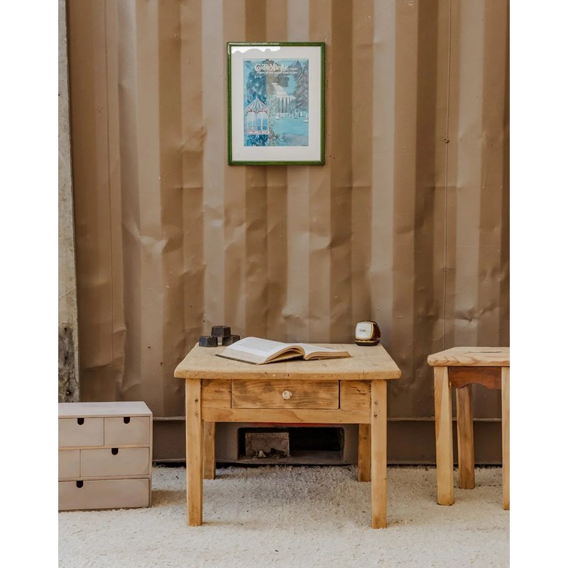 Debongout - Table d'appoint en bois n°820