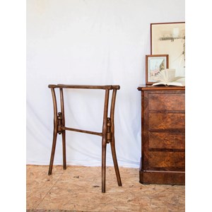 Max, le sèche serviettes en bois n°292