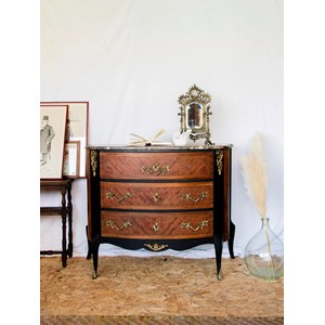 Commode en bois et bronze n°532