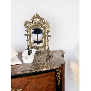 Commode en bois et bronze n°532