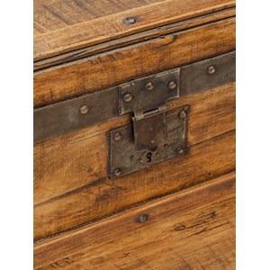 Lucienne, la malle en bois n°289