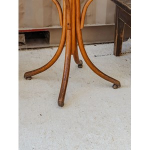 Max, le porte-manteau en bois n°308