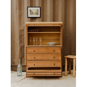 Victoria, la vitrine en bois n°201