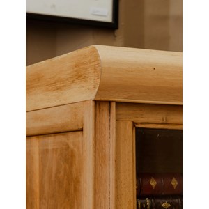 Victoria, la vitrine en bois n°201