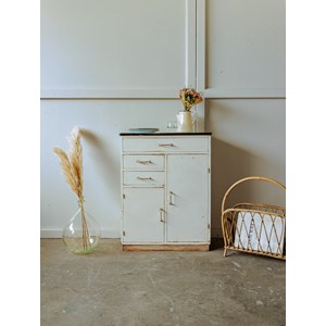 Petit buffet blanc et bleu n°841