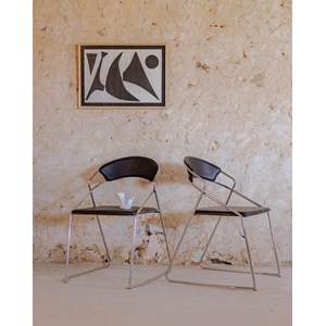 Paire de chaises en cuir noir n°1432