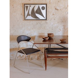 Paire de chaises en cuir noir n°1432