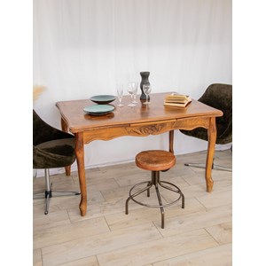 Romy, la table à manger en bois n°1279