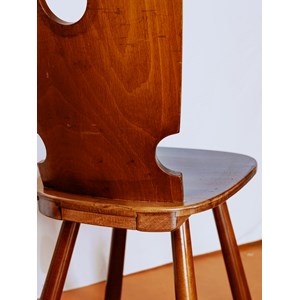 Paire de chaises en bois foncé n°1413