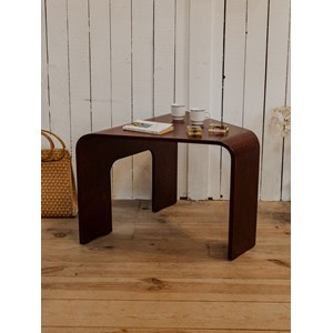 Hanna, la table d'appoint en bois n°1281