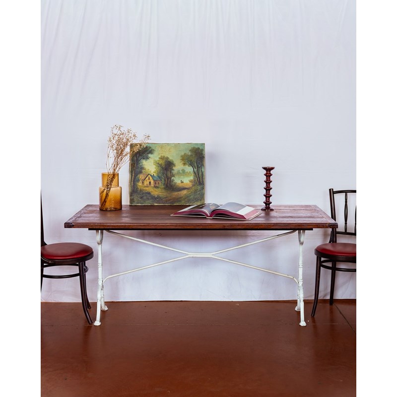 Grande table à manger bistro en bois foncé n°124