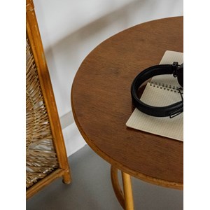 Table basse en bois foncé et rotin n°834