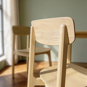 Chaise en bois chêne