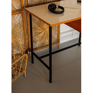 Bureau en formica et métal noir n°512