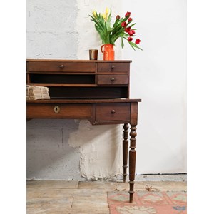Bureau secrétaire en bois foncé n°654