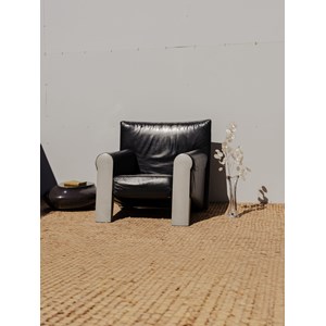 Fauteuil en cuir noir et chromé n°956