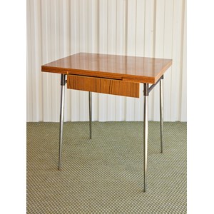 Ensemble complet table, chaises et tabourets en formica n°13