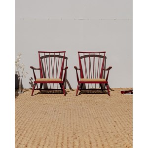 Paire de fauteuils en bois bordeaux n°955