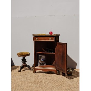 Gilbert, l'encoignure en bois n°883