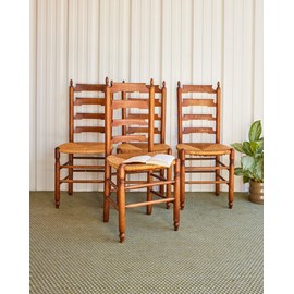Lot de 4 chaises en bois n°1132