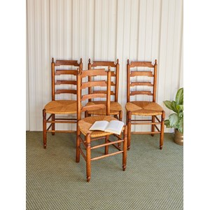 Lot de 4 chaises en bois n°1132