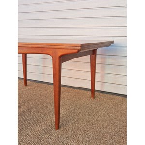 Table à manger scandinave en teck n°1141