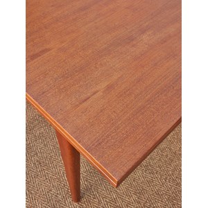 Table à manger scandinave en teck n°1141