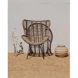 Ernest, le fauteuil en osier n°871