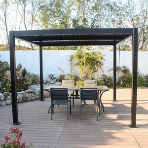 Corfu pergola bioclimatique aluminium et acier lames orientables 3x3m