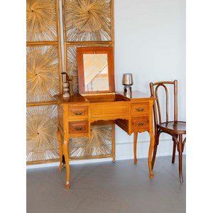 Louise, la coiffeuse en bois clair n°277