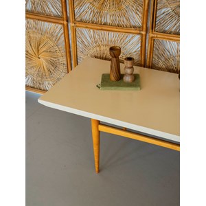 Table basse crème en bois n°911