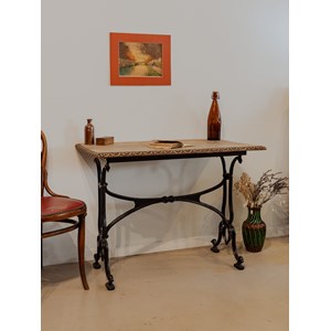 Table d'appoint en bois et métal noir n°861