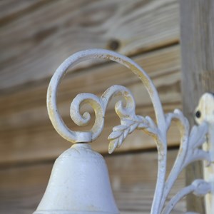 Cloche de jardin de porte ancienne en fonte blanche 23 x 19.5 cm