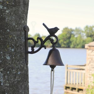 Cloche de jardin de porte ancienne oiseau fonte marron 14x17cm