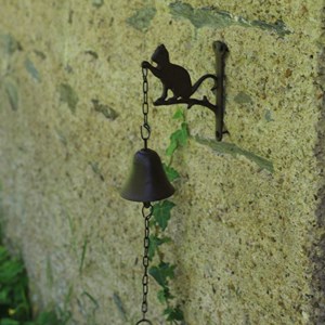 Cloche de jardin de porte ancienne chat en fonte marron 16 x 23 cm