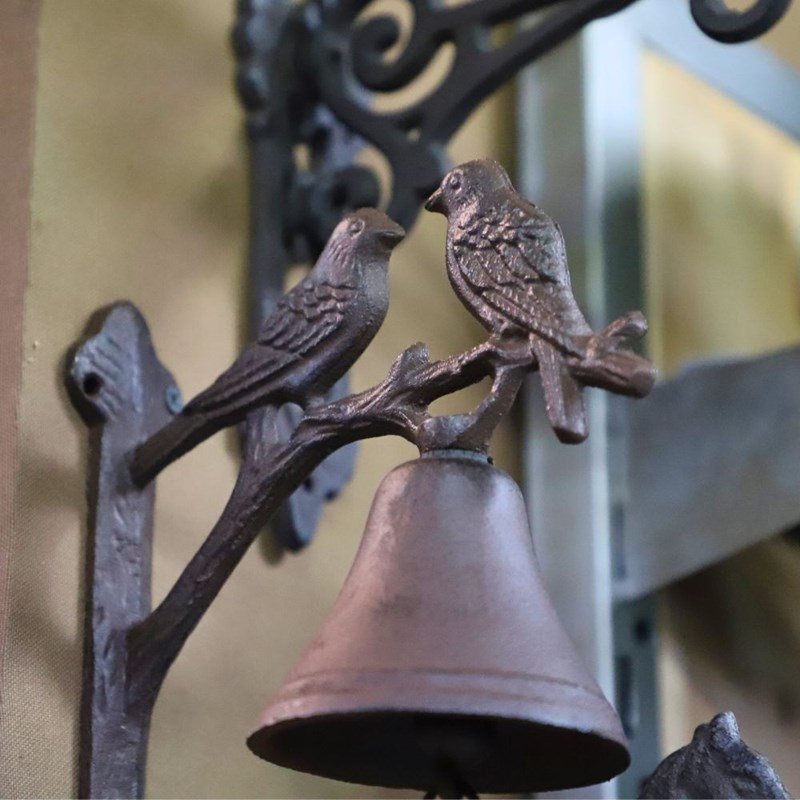 Cloche de jardin de porte ancienne oiseaux fonte marron 19x18cm
