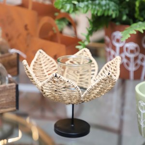 Support en forme de fleur et sa verrine ø.22 x ht.17 cm