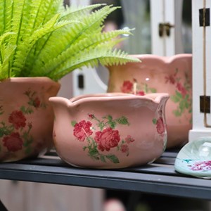 Coupe ronde bord dentelé rose ancienne ø16 x ht.9