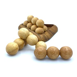 Casse-tête la pyramide de boules