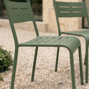 Bergame ensemble de 4 chaises de jardin empilables vertes