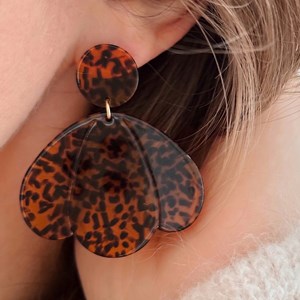 Boucles d'oreilles en résine et acier inoxydable gigi terrazzo Noir