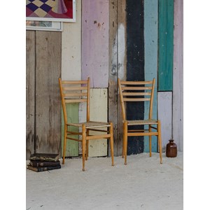 Paire de chaises en bois et beige à paillettes n°1158