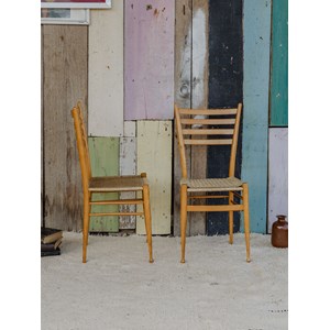 Paire de chaises en bois et beige à paillettes n°1158