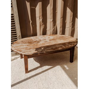Léonie, la table basse en noyer n°888