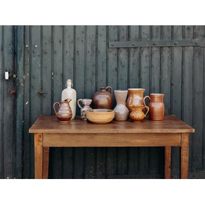 Table à manger en bois foncé n°1299