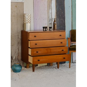 Olga, la commode en bois n°444