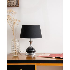 Julia, la lampe à poser en métal n°178