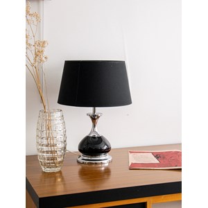 Julia, la lampe à poser en métal n°178
