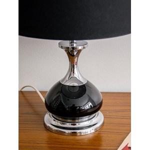 Julia, la lampe à poser en métal n°178